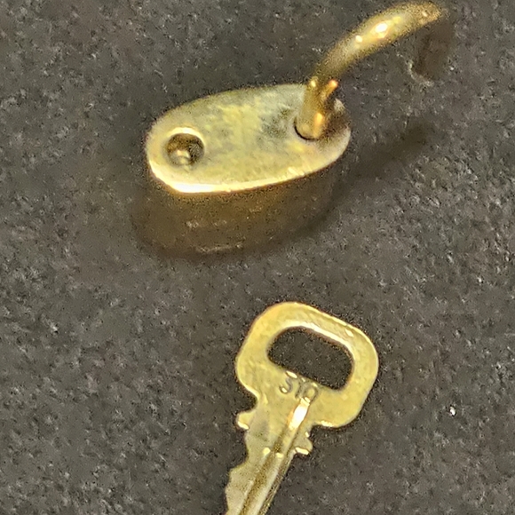 LOUIS VUITTON VINTAGE LOCK & KEY SET #310 - Picture 6 of 10